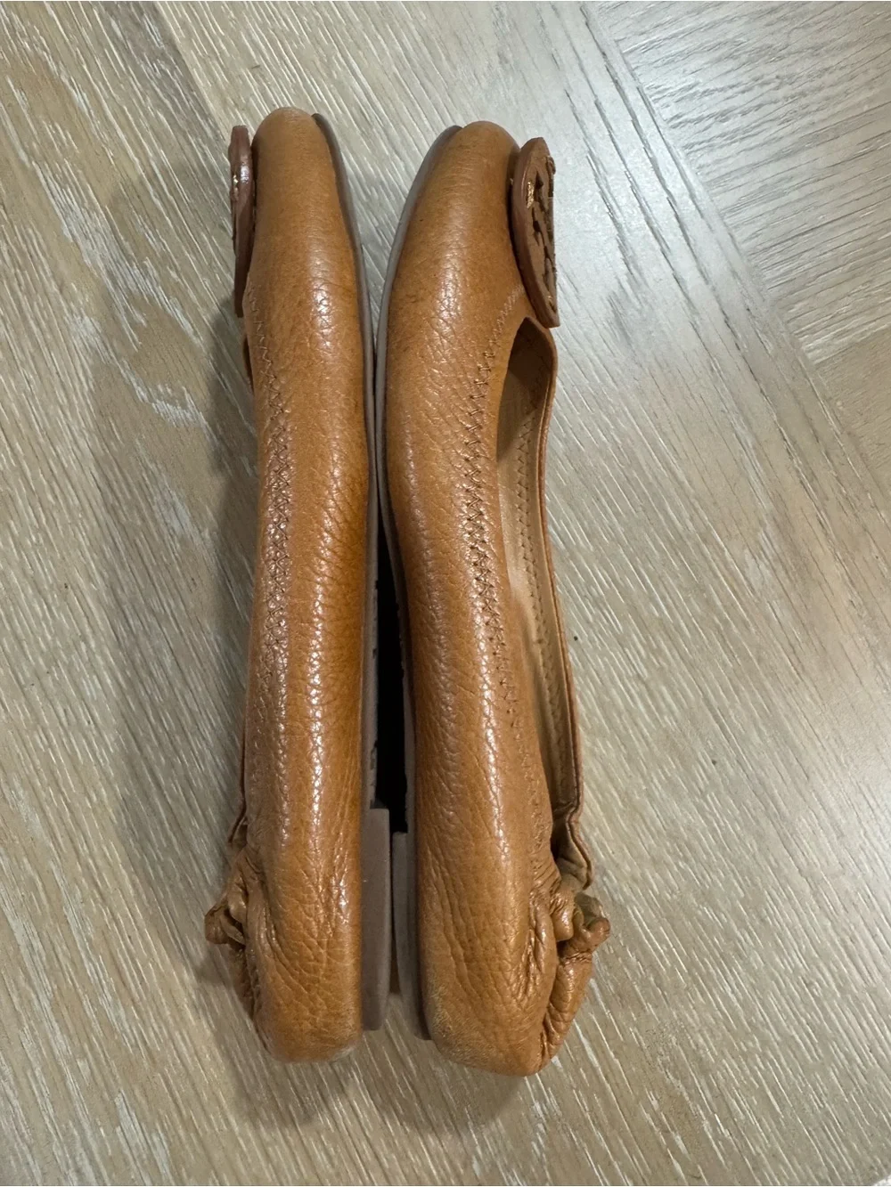 Tory Burch Cognac Leather Logo Ballet Flats size 7 Workwear Vacation Casual